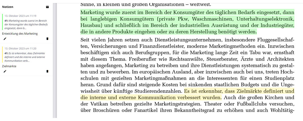 Ausschnitt eines eBooks, in dem zwei Notizen hinterlegt wurden. Die Notizen sind links neben dem Text platziert mit einer genauen Angabe, wann selbige erstellt wurden (Datum und Uhrzeit). Zudem sind die Textpassagen, auf die sich die Notizen beziehen, in derselben Farbe markiert, wie die dazugehörige Notiz.